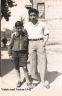 Ich, Vahric, mit meinem Bruder Vartan im Jahre 1942 auf Aydogdu Sokak auf Bueyuekada